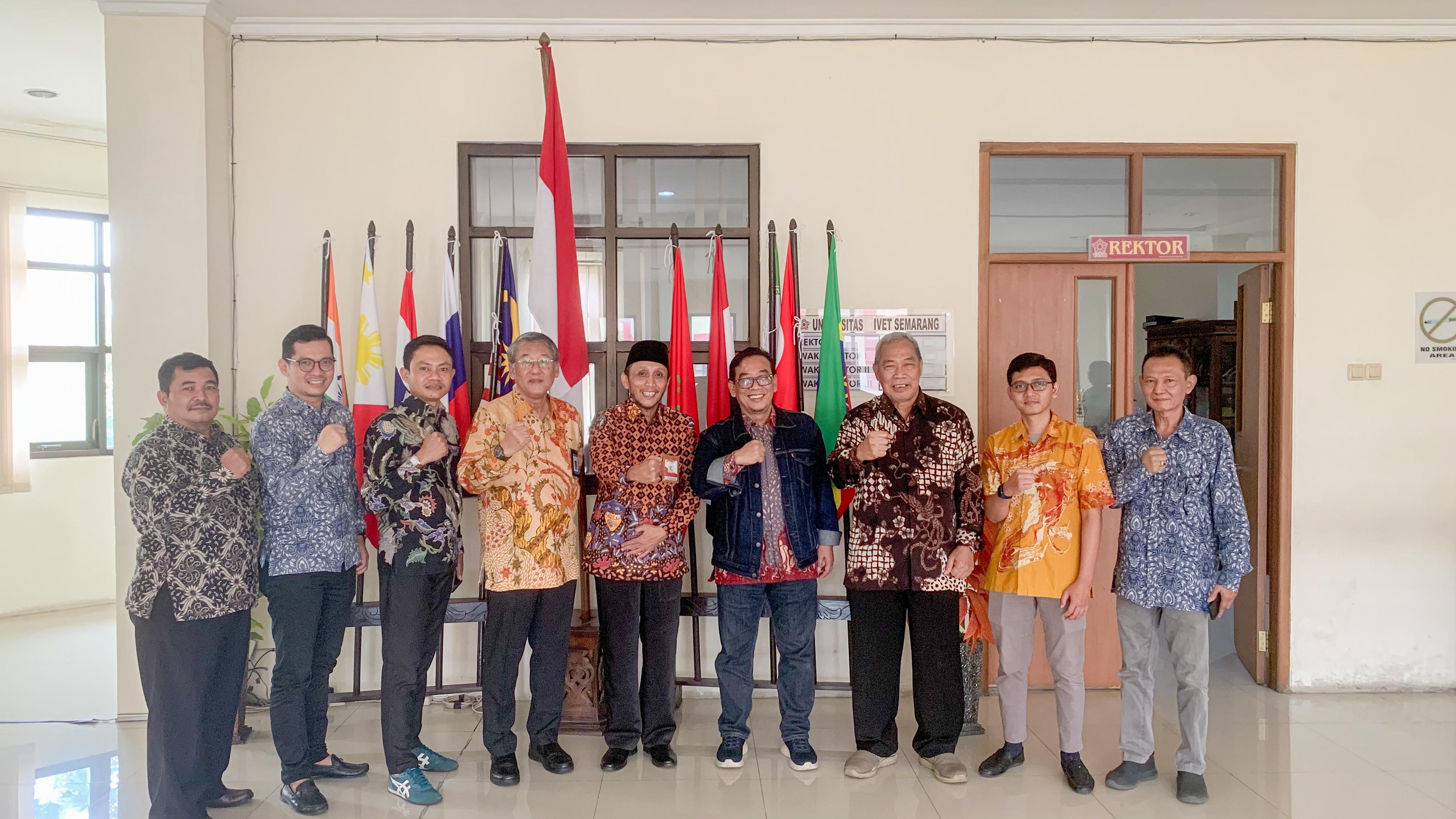 Rektor Universitas Ivet Sambut Tim Visitasi PPG Direktorat Kemendikbud