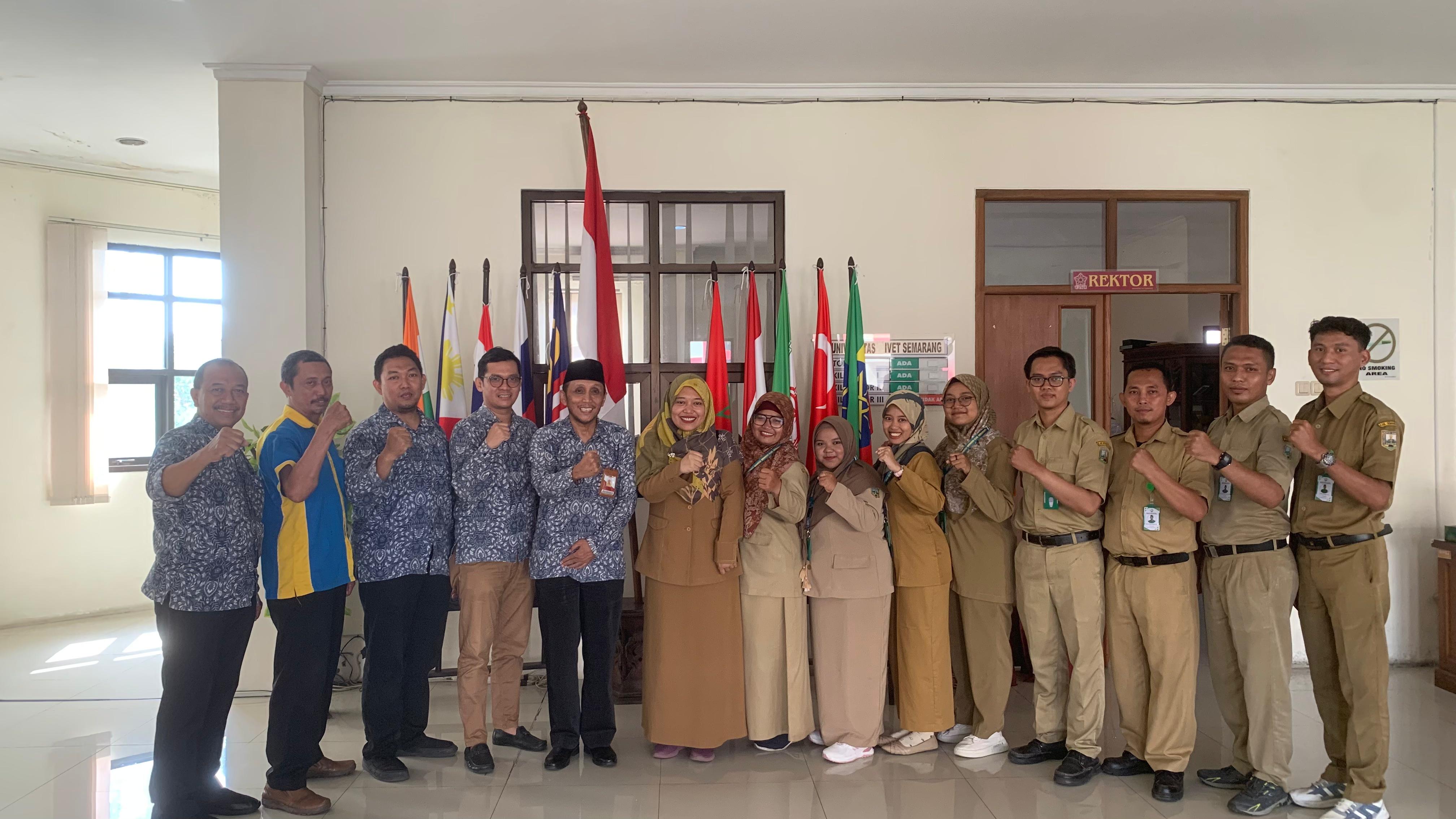 Universitas Ivet Terima Kunjungan Dari SMK NU Tunas Bangsa