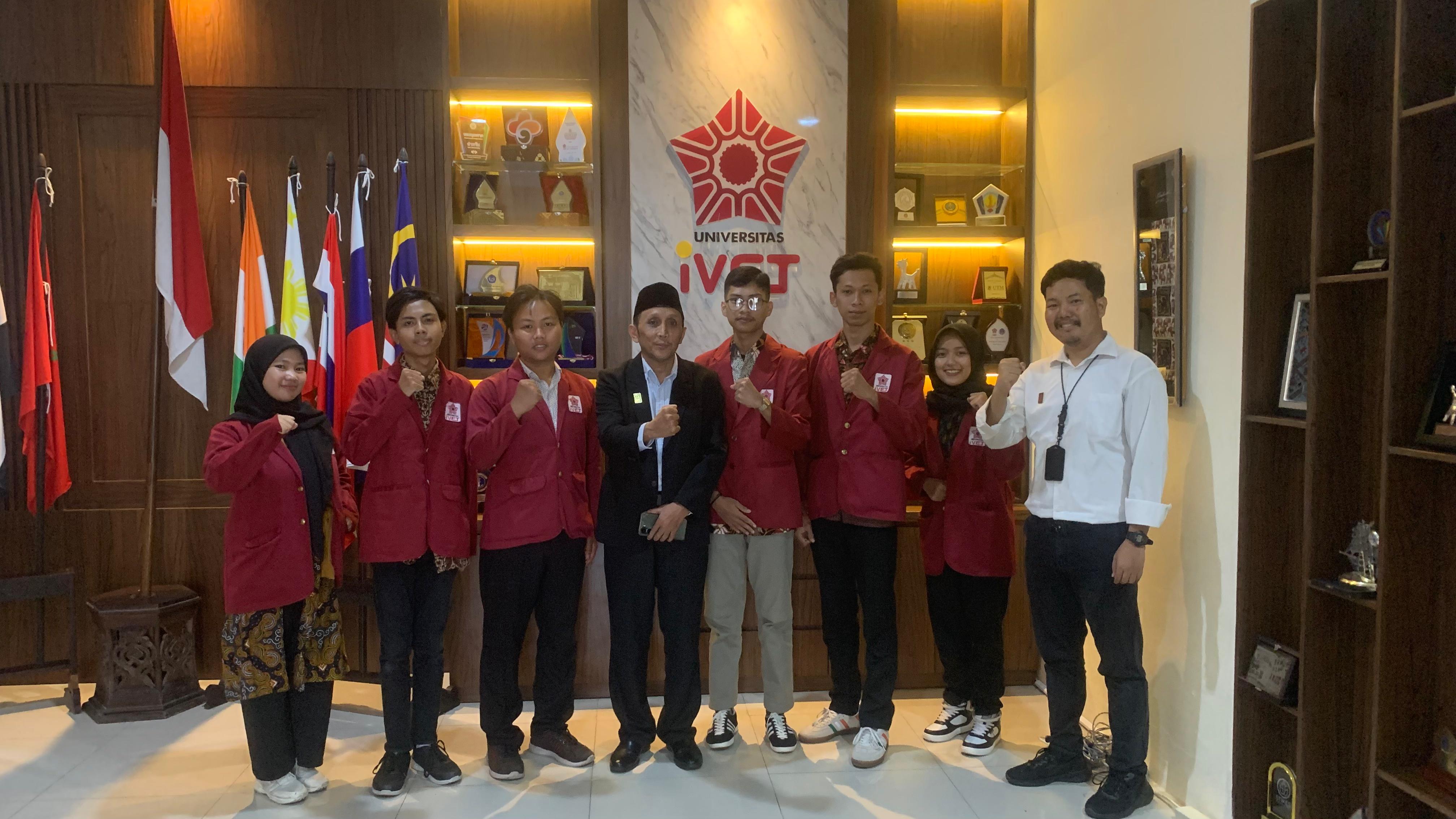 6 Mahasiswa Universitas Ivet Lolos PMM 4
