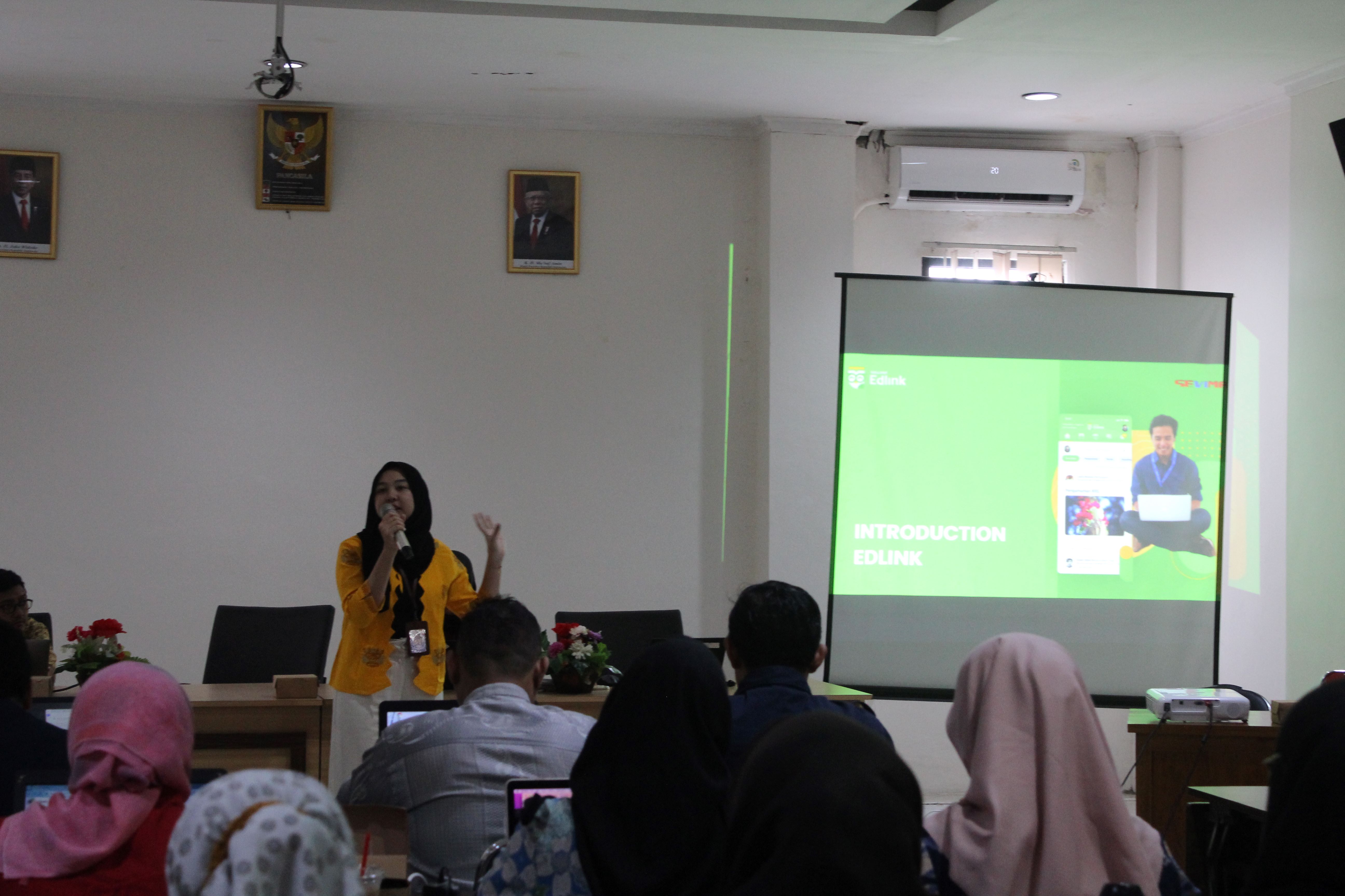 Tingkatkan Kualitas Administrasi dan Akdemik Universitas Ivet Selengarakan Pelatihan Bersama SEVIMA